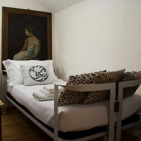 Arrivabenequattro Apartment